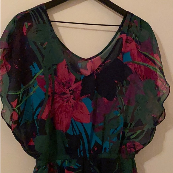 Express dress - Picture 2 of 4